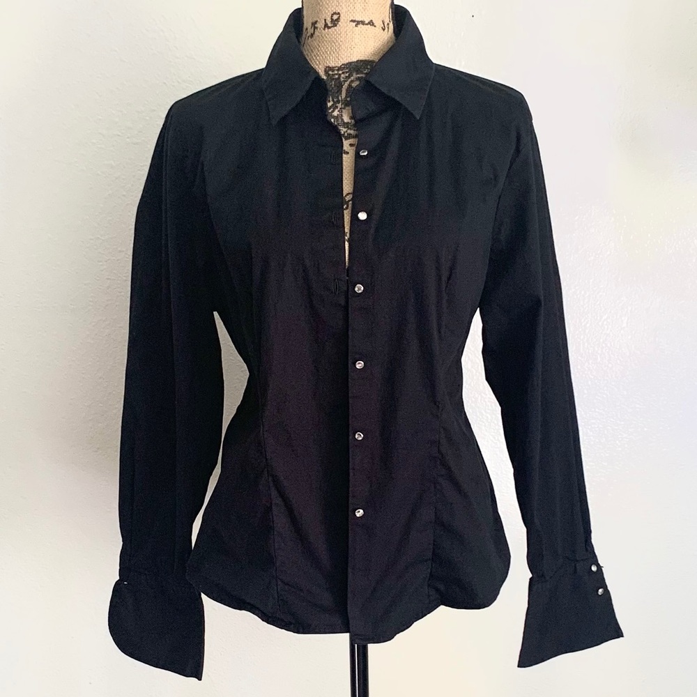 Gloria Vanderbilt Black Button Down Top